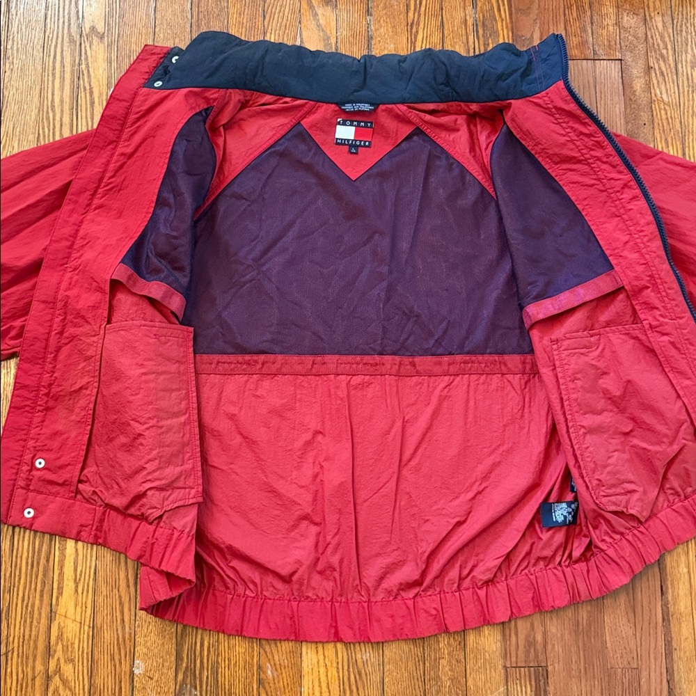 90’s Tommy Hilfiger Vintage Packable Hooded Jacket - Picture 11 of 14